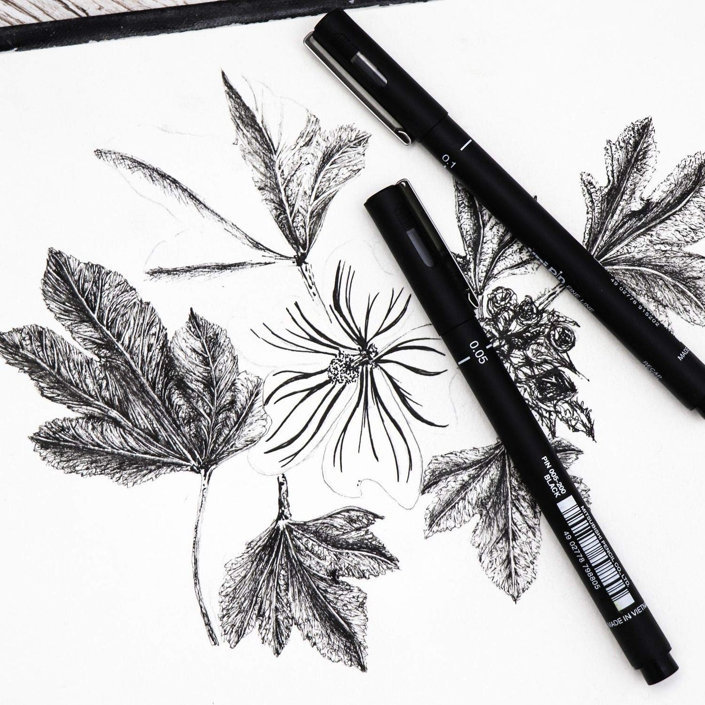 Uni-Ball PIN-200 0.03-0.8mm Fineliner with Posca 3M 0.9-1.3mm Markers Combo Pack