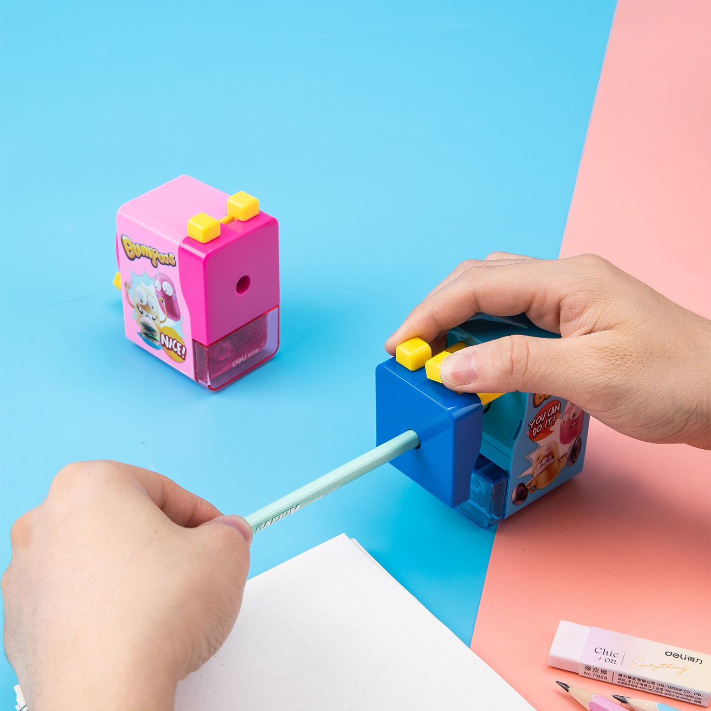 Deli W0739 Rotary Pencil Sharpener, Pack of 1 (Color May Vary)