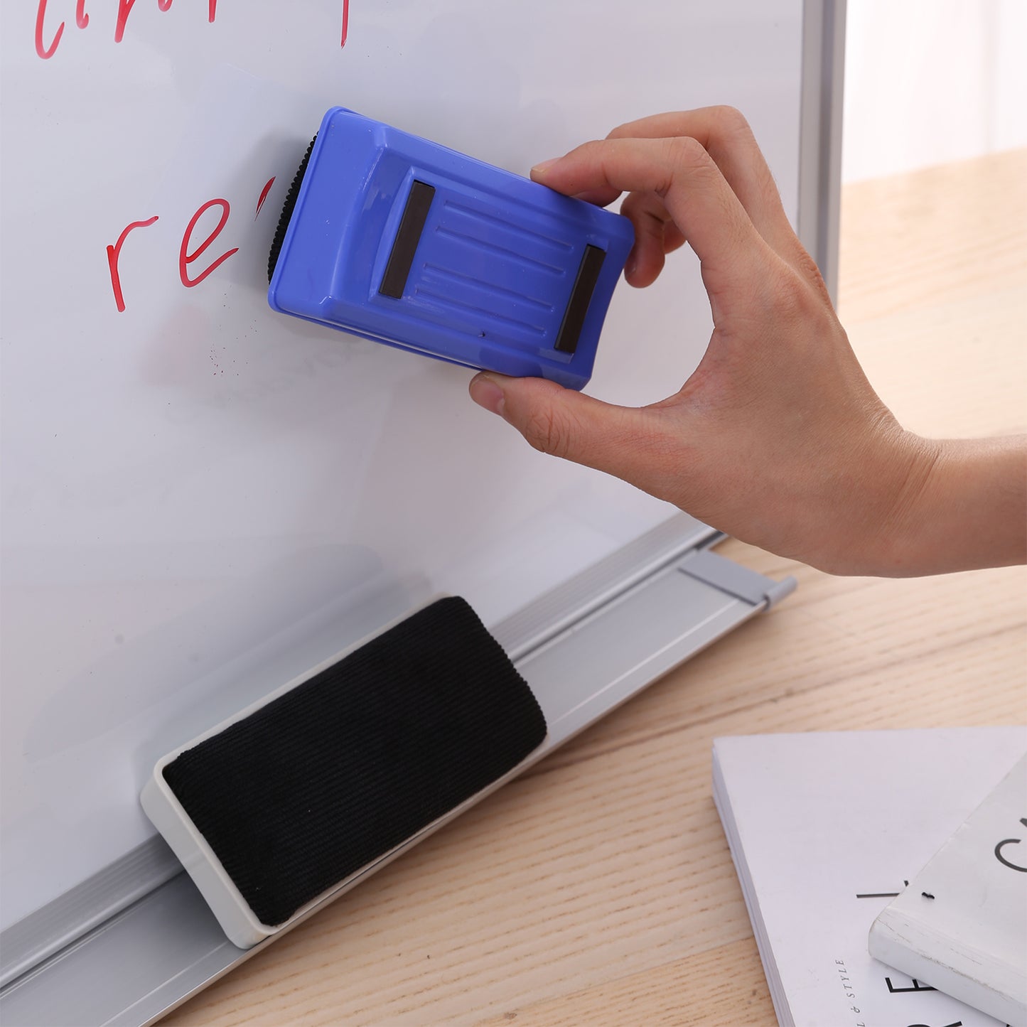 Deli W7837 Whiteboard Eraser (Pack of 1, Color May Vary)