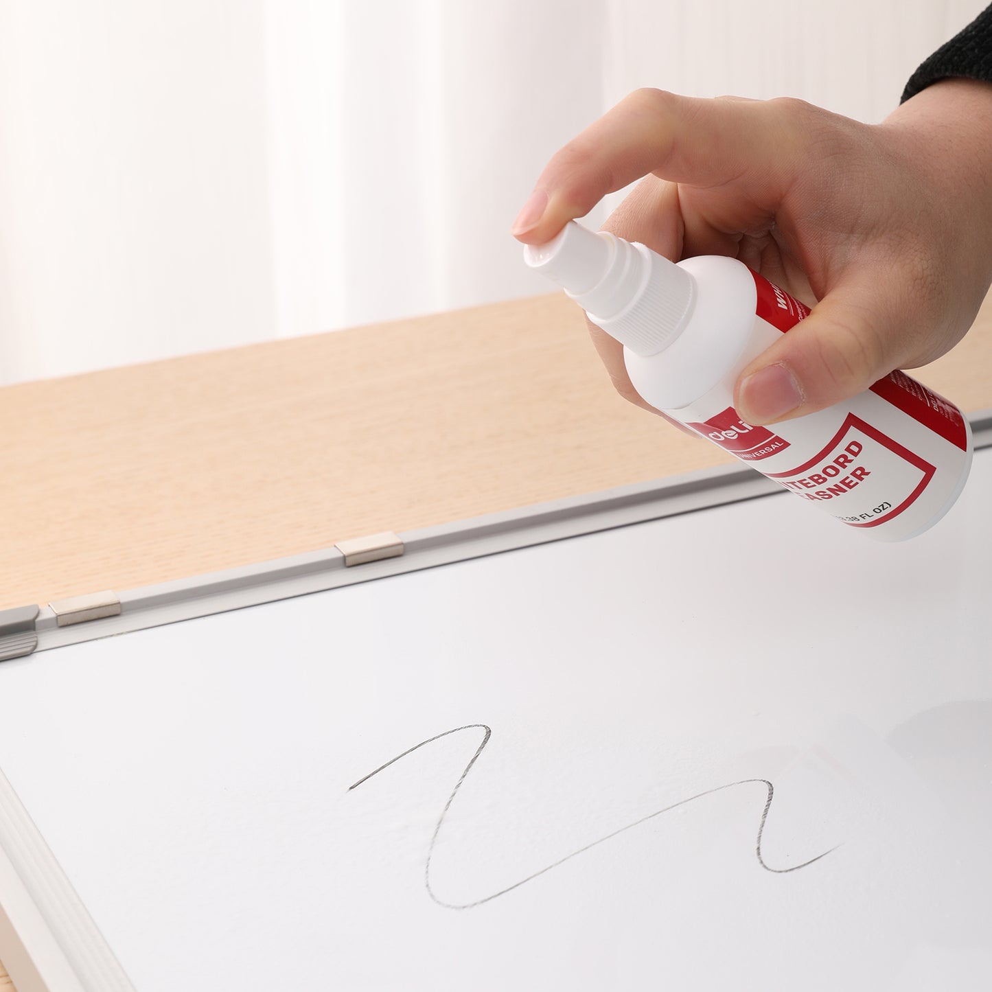 Deli W7839 Universal Series Whiteboard Cleaning Kit (Cleanser + Marker + Eraser/Duster)