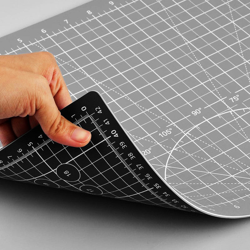 NUOVI A3 Cutting Mat (Black)