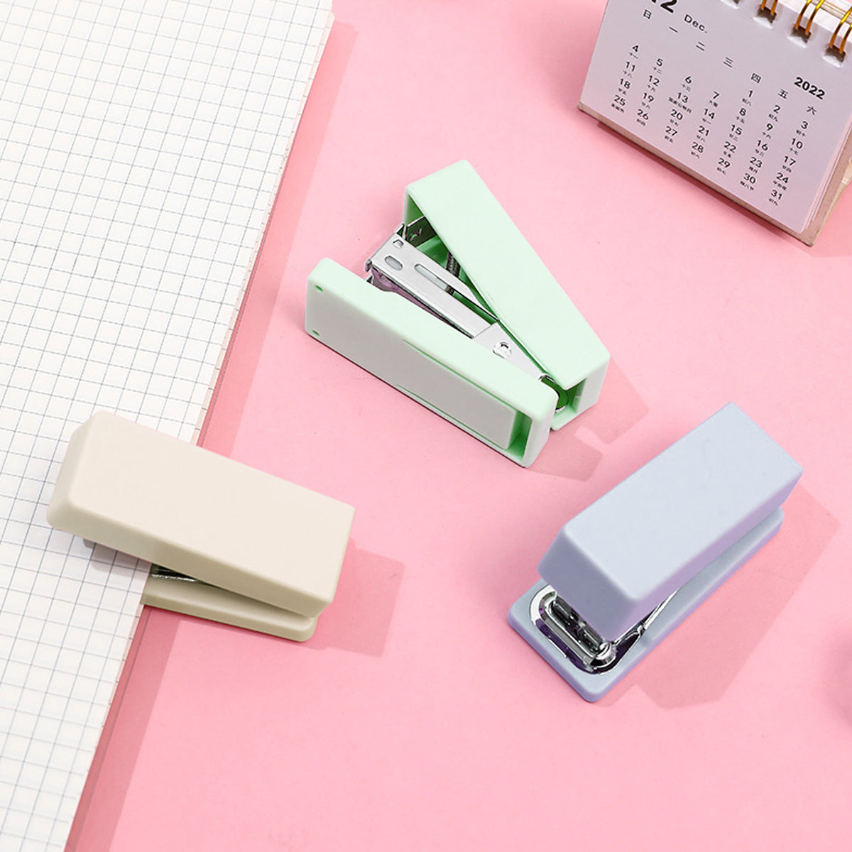 NUOVI Mini Stapler Set (Color May Vary)