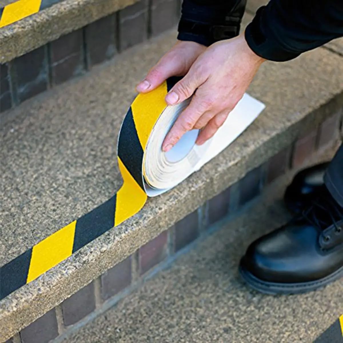 NUOVI Anti-Skid Tape (5mtr X 50mm, Black & Yellow)